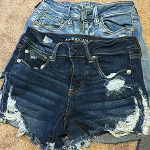 Size 4 American Eagle kit of 2 pair Next level stretch midi rise jean short